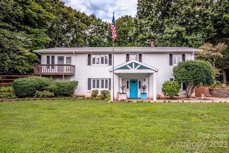 128 Bayview Dr Mooresville, NC 28117