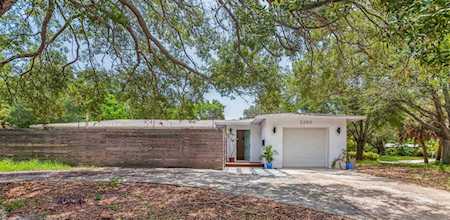 2260 Bay St SE St. Petersburg, FL 33705
