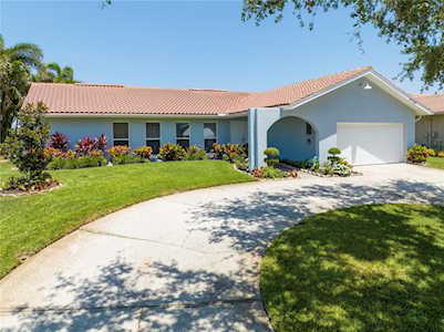 4749 Lansing St NE St. Petersburg, FL 33703