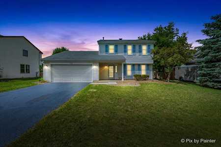 726 Cimarron Dr Cary, IL 60013