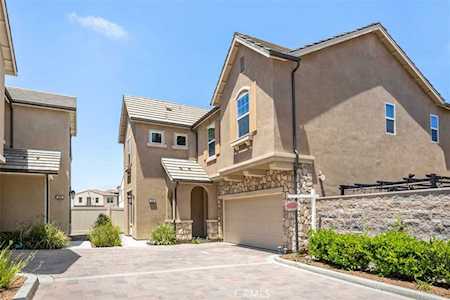 1004 Portola Oaks Dr Lake Forest, CA 92610
