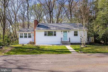 900 Davis Rd Barrington, NJ 08007