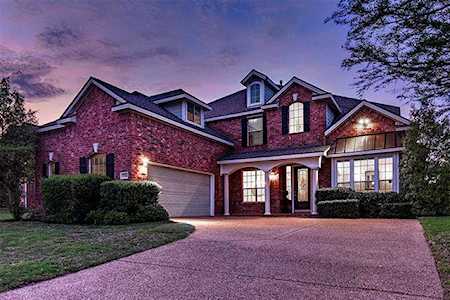 2718 Garrett Drive Highland Village, TX 75077