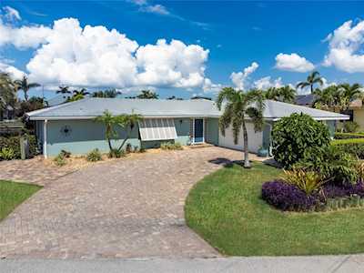 1226 Via Tripoli Punta Gorda, FL 33950