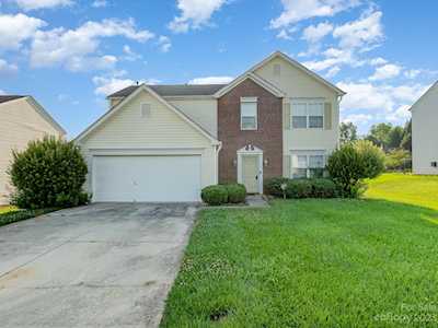 9935 Aventide Ln Charlotte, NC 28215