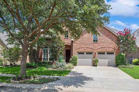 8690 Weston Lane Lantana, TX 76226