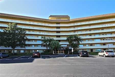 8950 Park Blvd #205 Seminole, FL 33777