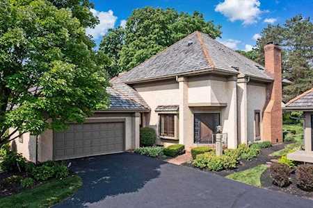 8230 Windsong Court Columbus, OH 43235