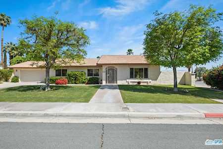 3190 E Loma Vista Circle Palm Springs, CA 92264
