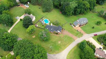 1400 Newmans Trl Hendersonville, TN 37075
