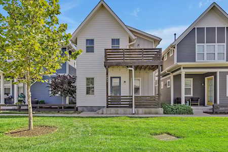 1055 Treaty Oaks Dr Nashville, TN 37209