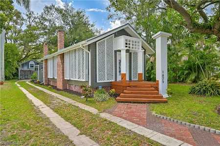 1625 Hough St Fort Myers, FL 33901