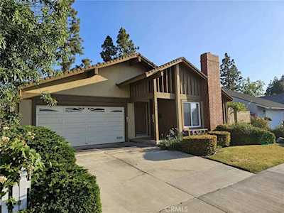 414 W Aurora Santa Ana, CA 92707