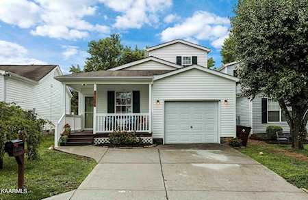 1729 Delmonte Way Knoxville, TN 37932