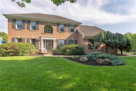 982 Treeline Dr Allentown, PA 18103