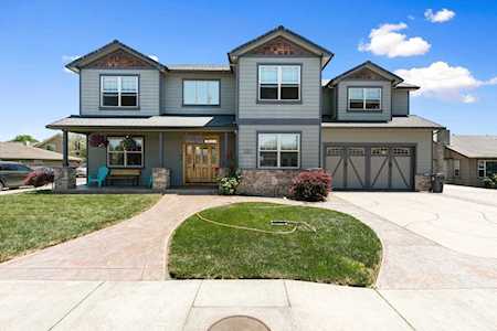 3286 Snowy Butte Ln Central Point, OR 97502