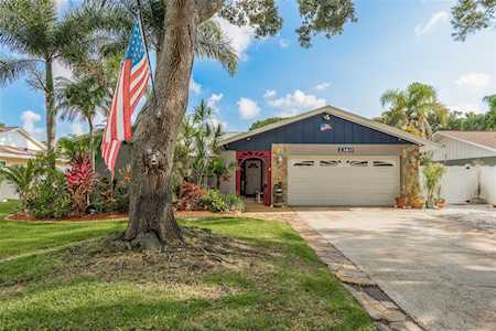 2360 Willow Tree Trl Clearwater, FL 33763