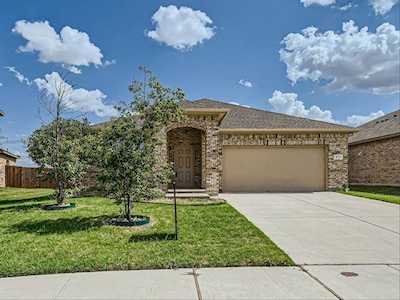 517 Terrace Court Saginaw, TX 76131