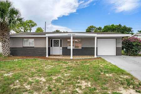 3648 Holiday Lake Dr Holiday, FL 34691