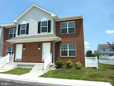 36 Cotswood Ct Smyrna, DE 19977