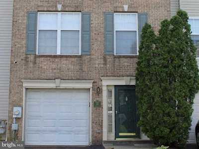 140 Couples Dr Newark, DE 19702