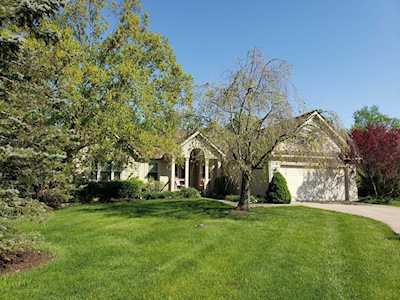 7592 Pinehill Road Lewis Center, OH 43035