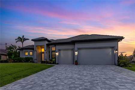 11402 Royal Tee Circle Cape Coral, FL 33991