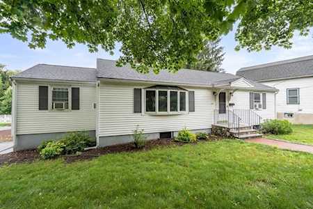 107 Thesda St Arlington, MA 02474