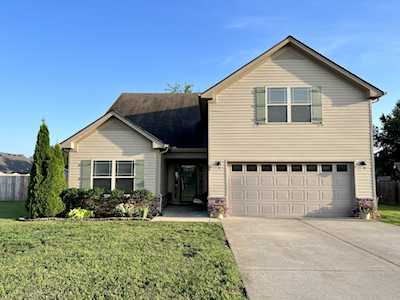 105 Kimbell Ct Murfreesboro, TN 37128