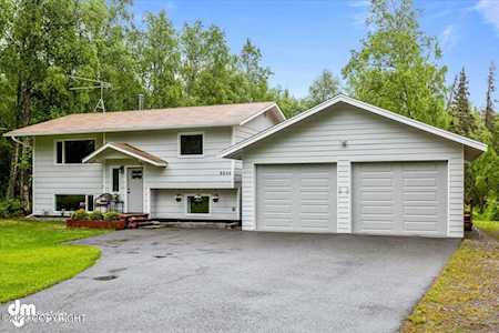 8640 E Blue Mountain Ln Palmer, AK 99645