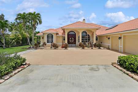 6787 W Calumet Circle Lake Worth, FL 33467