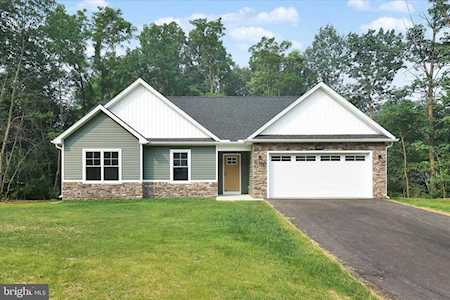 6575 Pullhook Ln Fayetteville, PA 17222