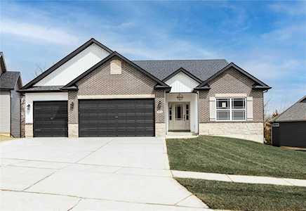 111 Peine Valley Ct Wentzville, MO 63385