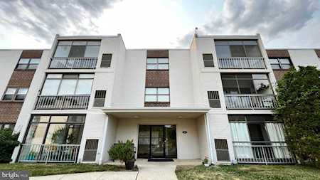 60 Welsh Tract Rd #208 Newark, DE 19713