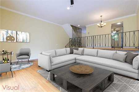 1303 Fox Glen Dr Hartsdale, NY 10530