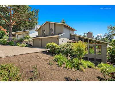 5750 SW Alfred ST Portland, OR 97219