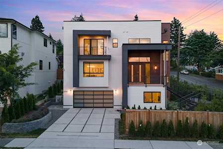 4500 NE 65th St Seattle, WA 98115