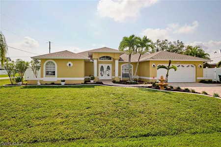 1823 SE 5th Place Cape Coral, FL 33990