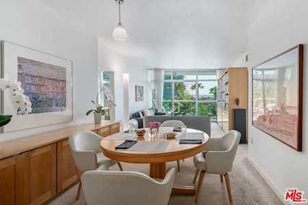 13700 Marina Pointe Dr #732 Marina Del Rey, CA 90292