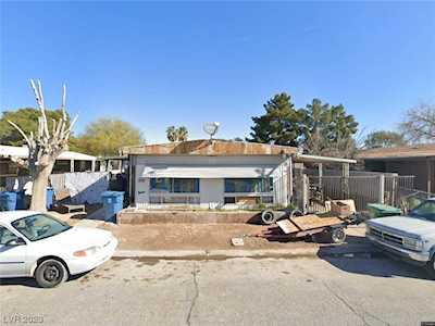 3750 Pecan Ln Las Vegas, NV 89115