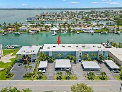 12405 3rd St E #202 Treasure Island, FL 33706