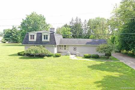 38945 Glenwood Rd Wayne, MI 48184