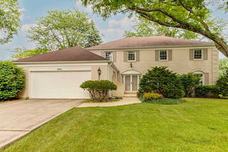 1041 Nightingale Dr Palatine, IL 60067