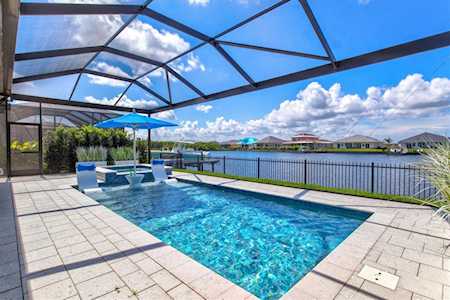 2121 5th St E Palmetto, FL 34221