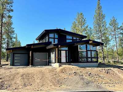 62565 NW Mt Hood Dr Bend, OR 97703