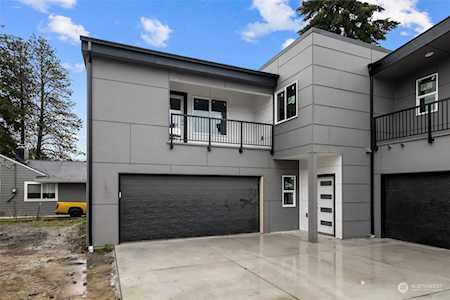 1417 SW 148th St #2 Burien, WA 98166