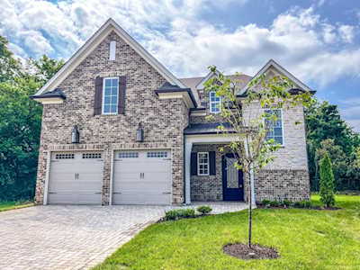 2172 White Poplar Court Murfreesboro, TN 37130