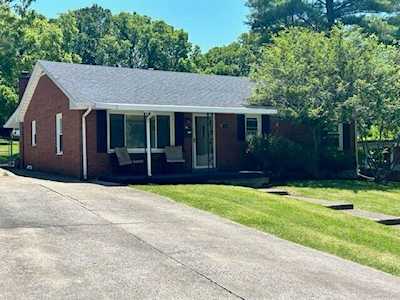 133 Lincoln Dr Frankfort, KY 40601