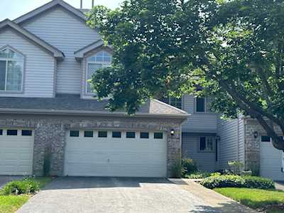 1557 N Saint Marks Place Palatine, IL 60067