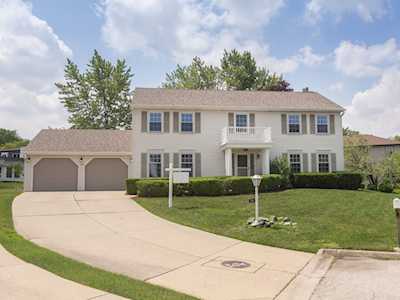 704 Teal Ct Schaumburg, IL 60193